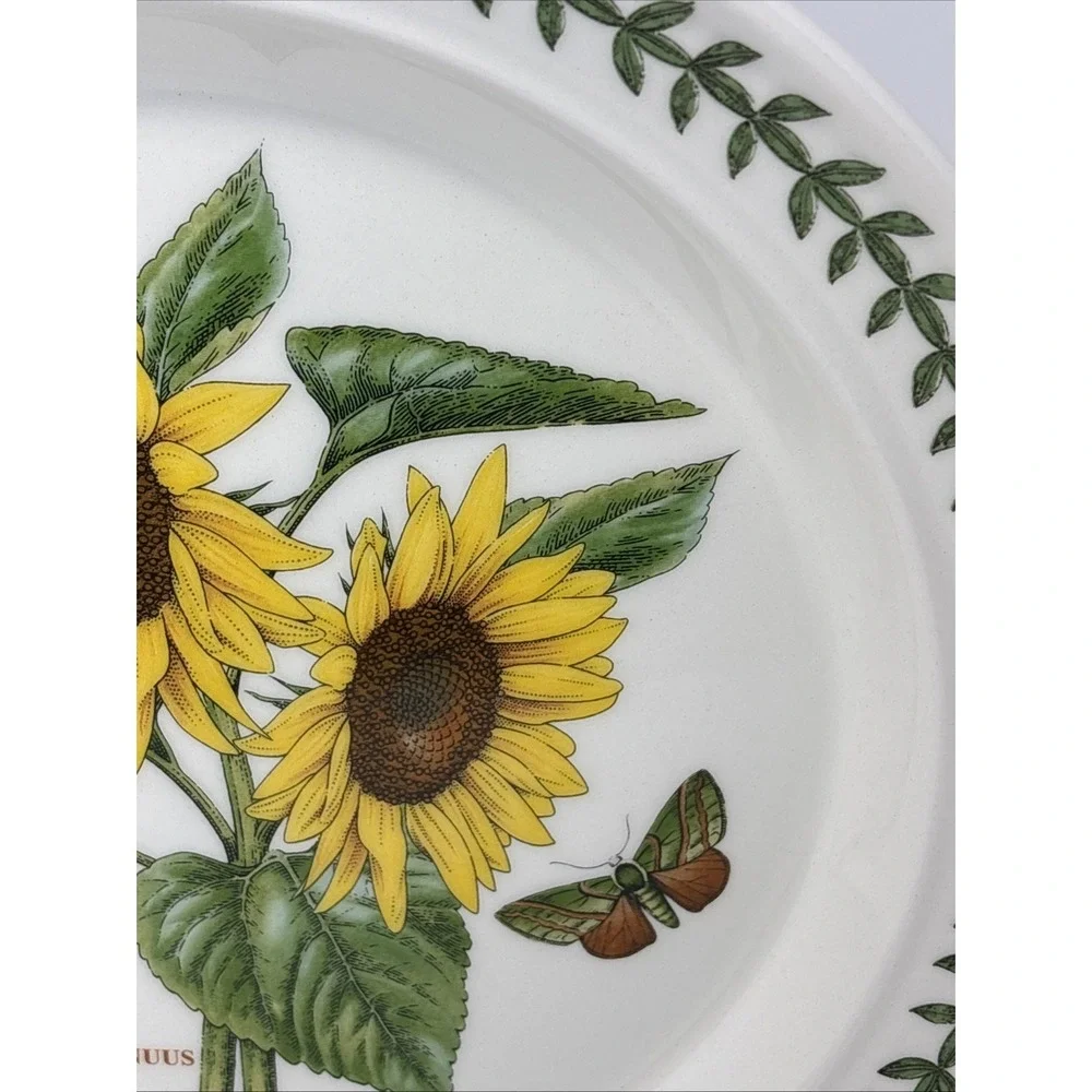 Portmeirion Botanic Garden Sunflower Motif Dinner Plate 10 inch Leaf Boarder - Picture 2 of 9